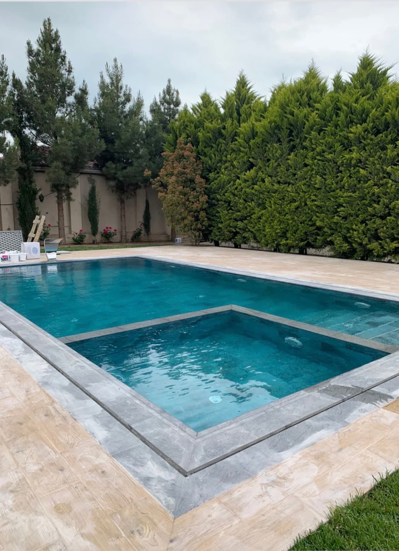 Hovuz və jacuzzi kompleksi
